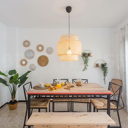 Cozy Apartment In Salinetas Beach. Exterior photo