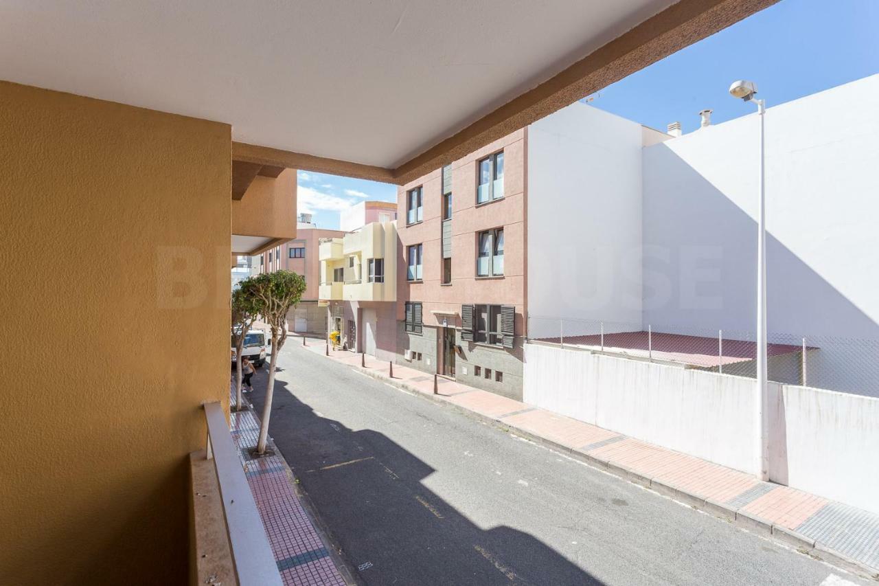 Cozy Apartment In Salinetas Beach. Exterior photo