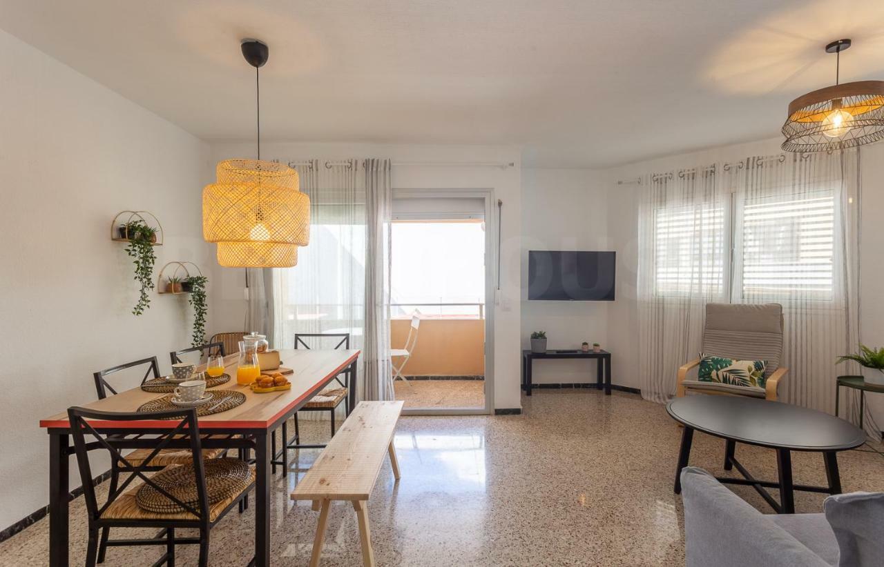 Cozy Apartment In Salinetas Beach. Exterior photo